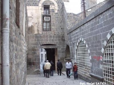 16-ulu_cami_sokak-diyarbakir-fot.nejat_satici.jpg