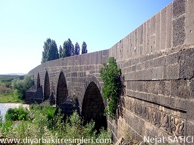 halilviran-devegecidi koprusu-diyarbakir-fot.nejat satici