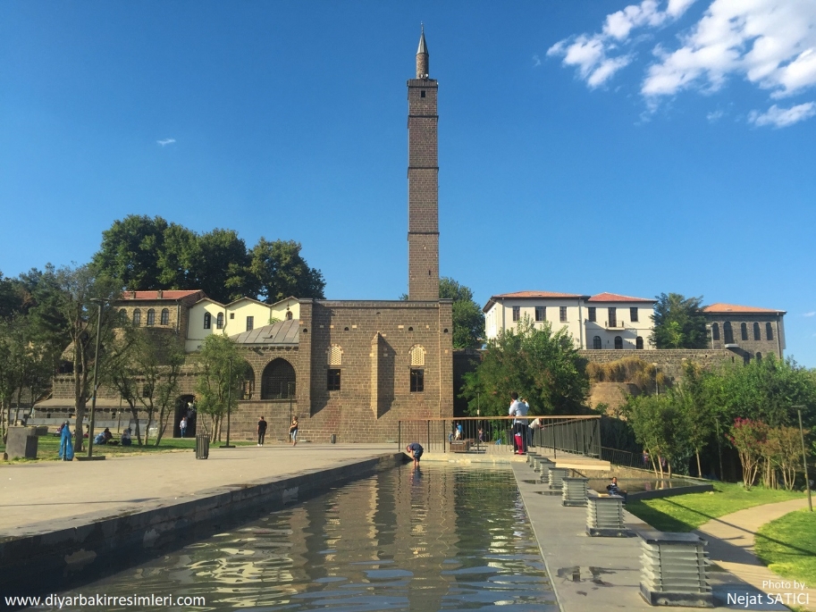 hz._suleyman_camii-10-_diyarbakir- fot.nejat satici.jpg