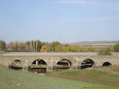 kara_kopru-diyarbakir_-fot.nejat_satici.jpg